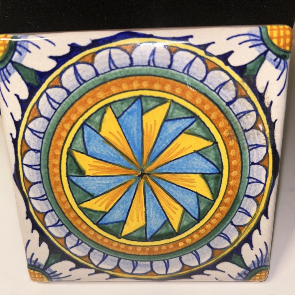 Geometric Decorative Italian Ceramic 4x4 Tile Geribi Deruta, Italy M68
